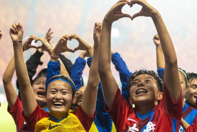 火箭对决独行侠：球员表现评析